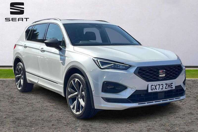 White Used 2023 Seat Tarraco FR Sport SUV | £30,296 (A bit pricey) - Image 1/4