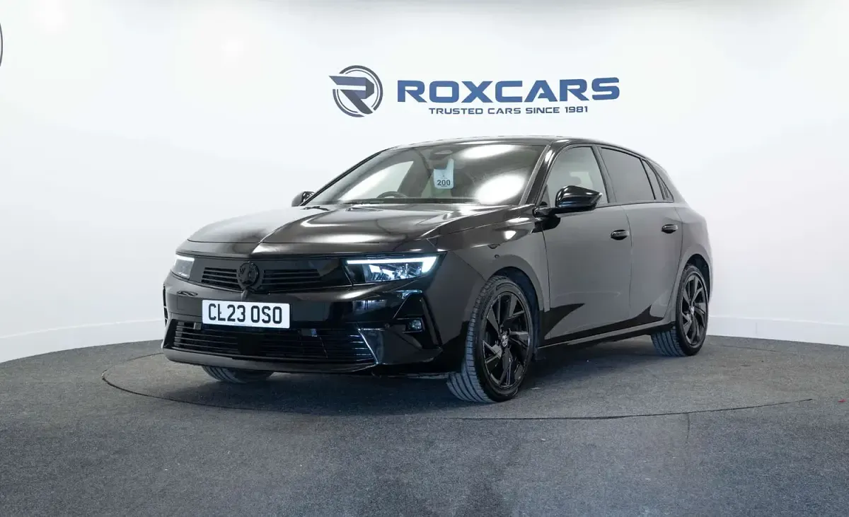 Used Vauxhall Astra S 130 HP (95 kW) 2023 Black Hatchback