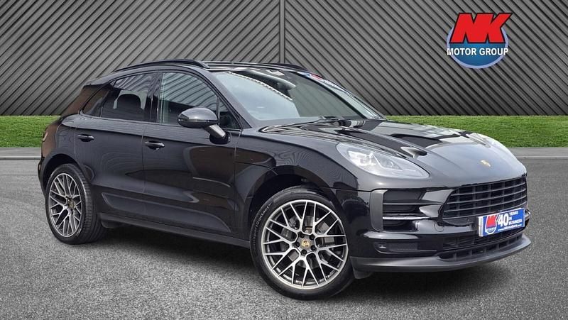 Black Used 2019 Porsche Macan SUV | £36,999 (Fair price) - Image 1/4