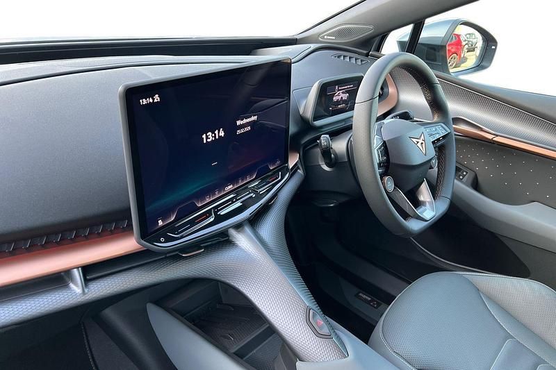 New Cupra Tavascan VZ2 250 kW (340 HP) 2026 White silver SUV