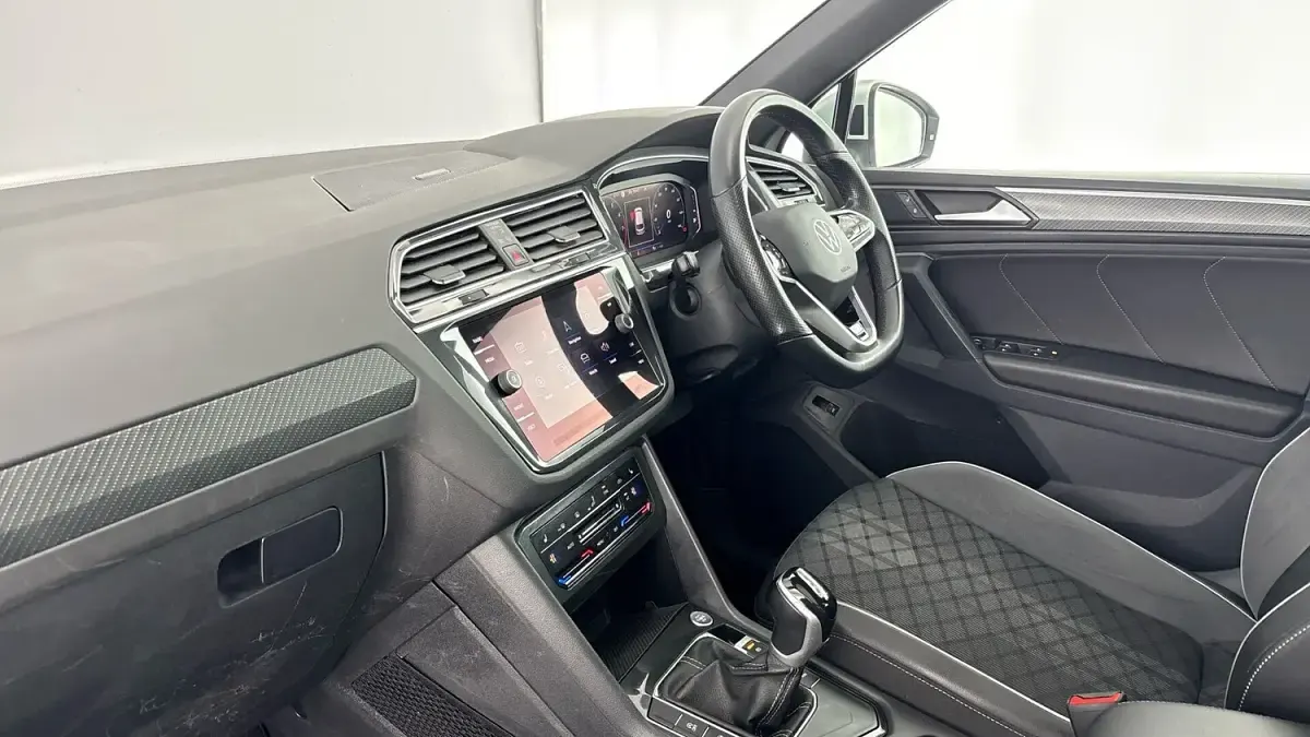 Used VW Tiguan R-line 150 HP (110 kW) 2022 Silver SUV