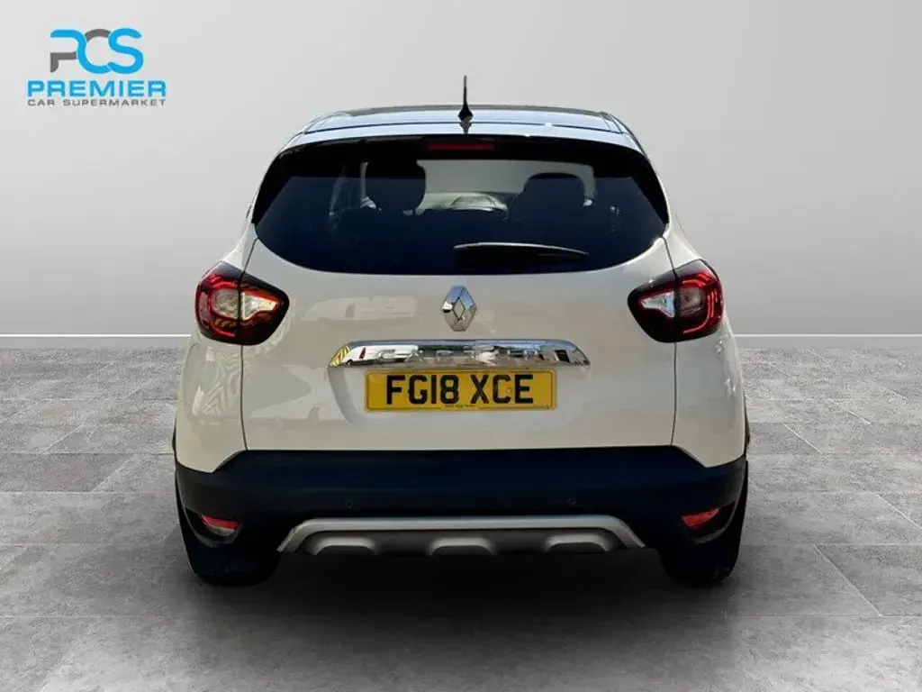 Used Renault Captur Dynamique 90 HP (66 kW) 2018 Ivory with diamond black roof SUV