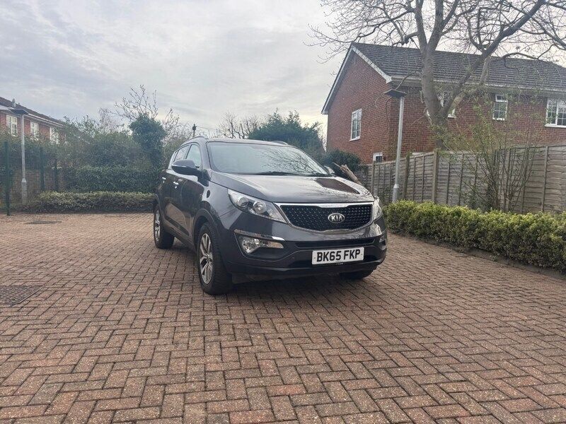 Silver Used 2015 Kia Sportage 2 SUV | £6,500 (Fair price) - Image 1/4