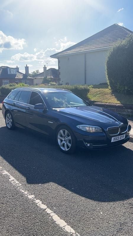 Blue Used 2013 BMW 520 Estate | £3,950 (Super price) - Image 1/4
