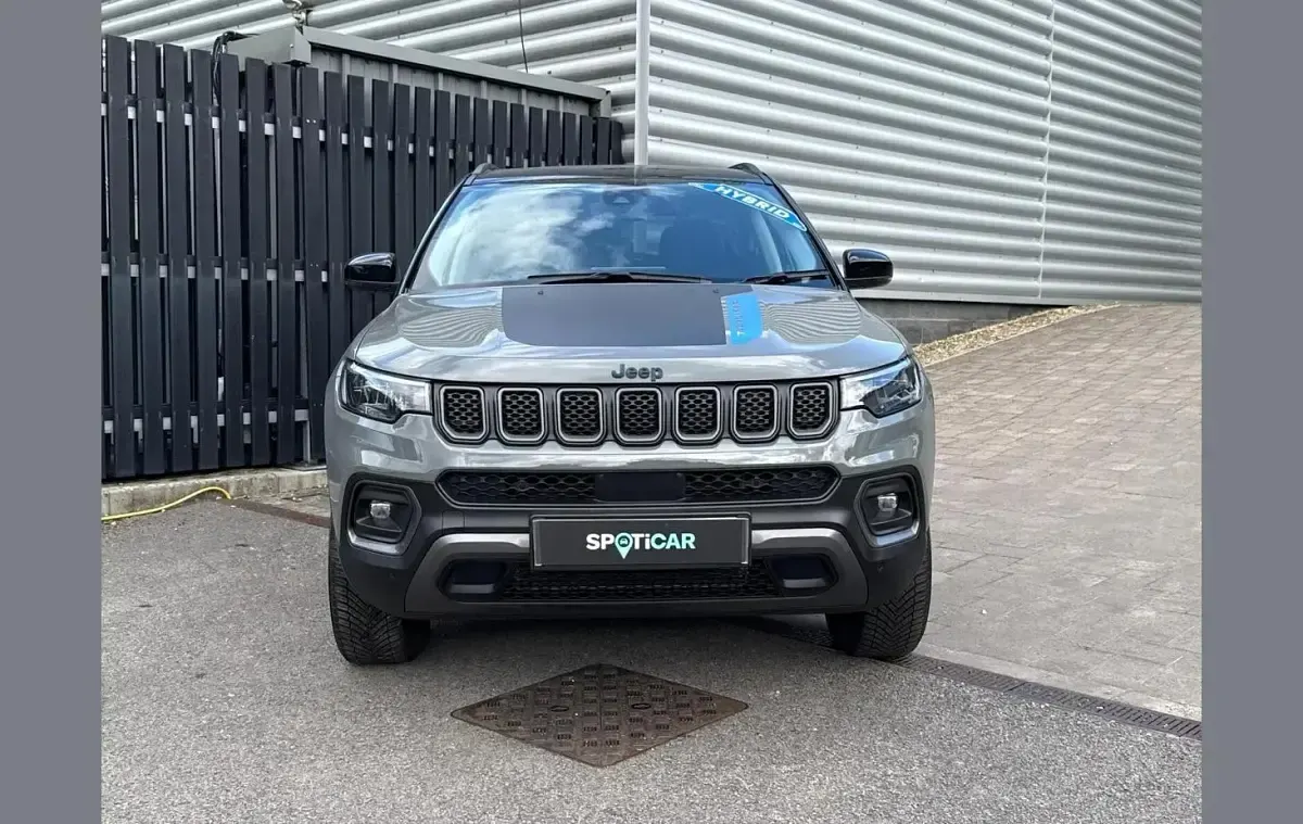 Used Jeep Compass Trailhawk 237 HP (174 kW) 2024 Grey SUV