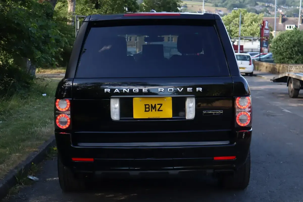 Used Land Rover Range Rover Vogue 375 HP (275 kW) 2010 Black SUV
