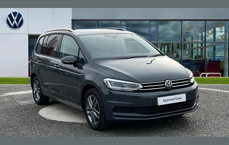 Used VW Touran Match 150 HP (110 kW) 2025 Grey MPV