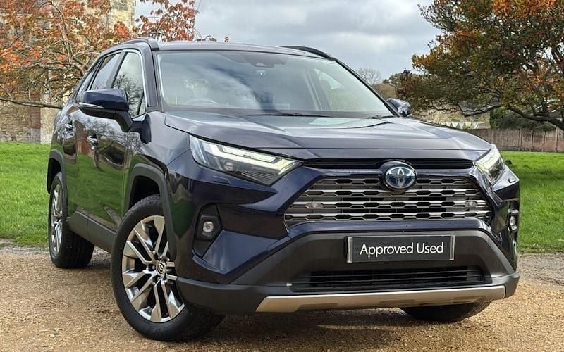 Used 2025 Toyota RAV4 Hybrid SUV | £30,277 (Good price) - Image 1/4