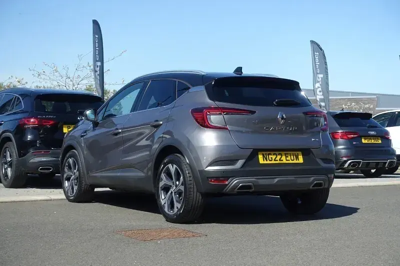 Used Renault Captur R.S. 140 HP (102 kW) 2022 Grey SUV