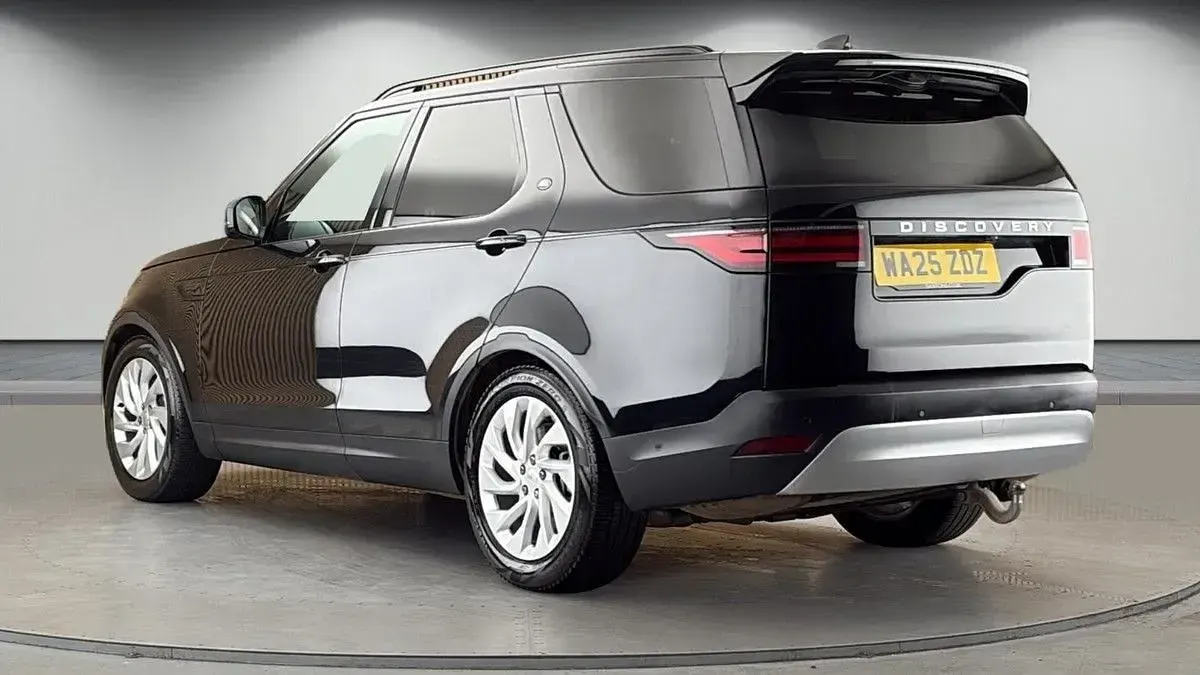 Usado Land Rover Discovery 5 S 350 CV (257 kW) 2025 Negro SUV