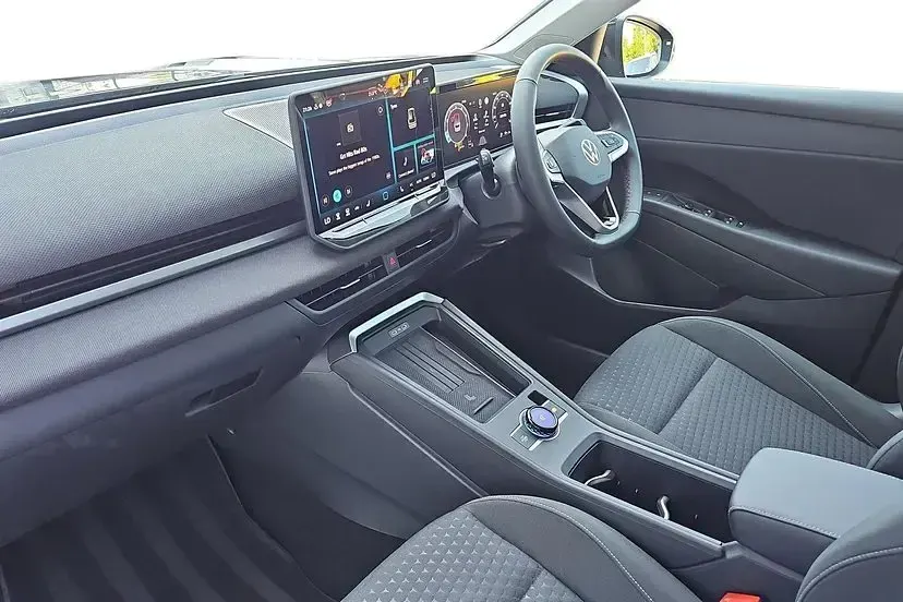 New VW T-Roc Life 148 HP (108 kW) 2026 Grenadilla black SUV