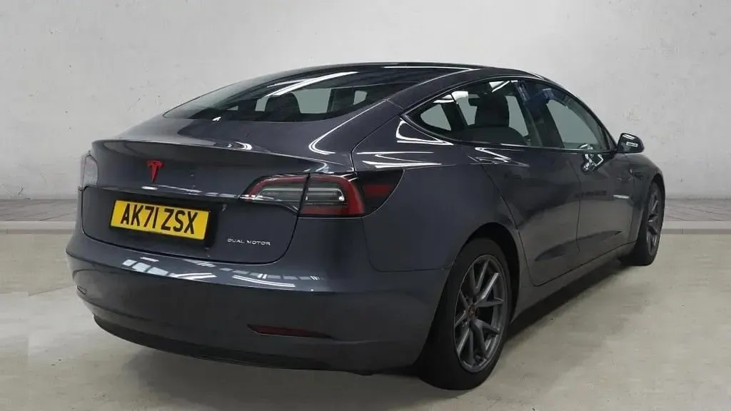 Używany Tesla Model 3 254 kW (346 KM) 2021 Szary Sedan/Limuzyna
