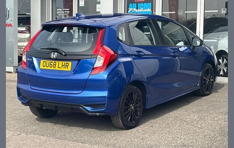 Used Honda Jazz Sport 130 HP (95 kW) 2018 Blue Hatchback