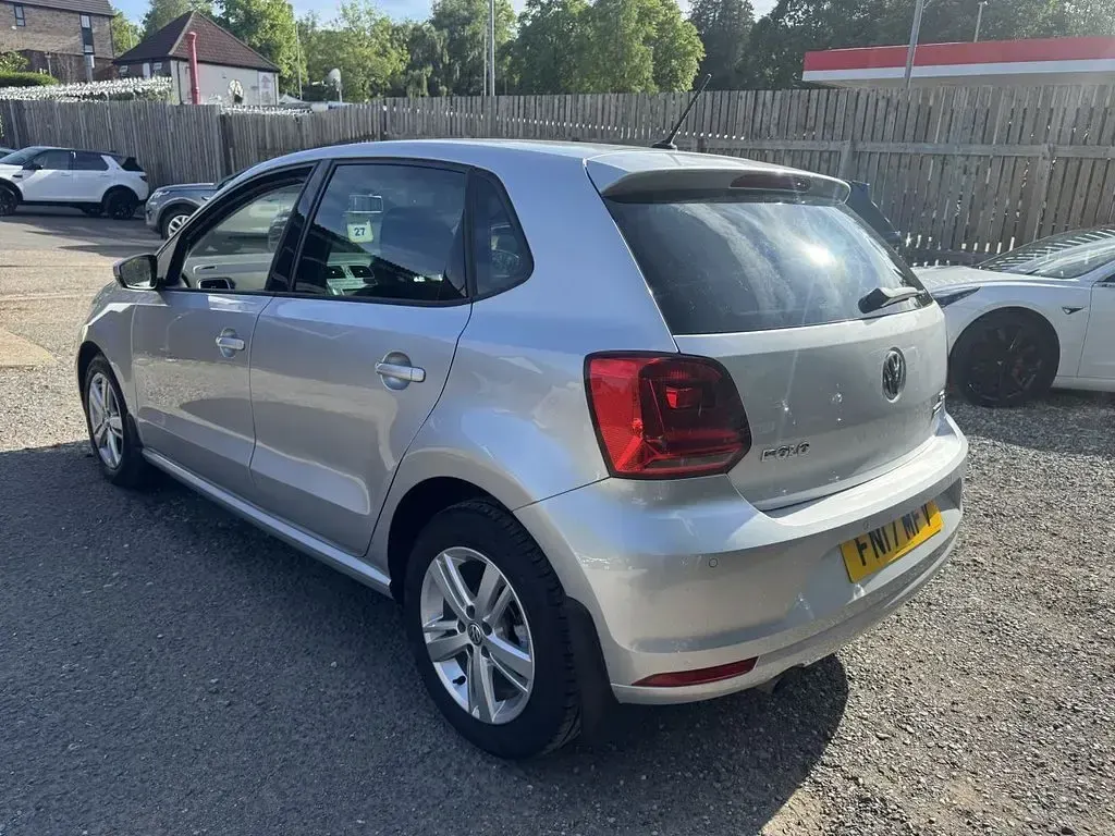 Used VW Polo Match 90 HP (66 kW) 2017 Silver Hatchback