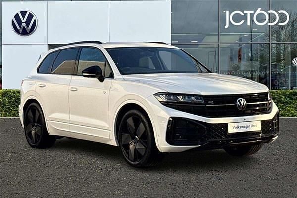 White Used 2024 VW Touareg Black Edition SUV | £49,500 (Fair price) - Image 1/4