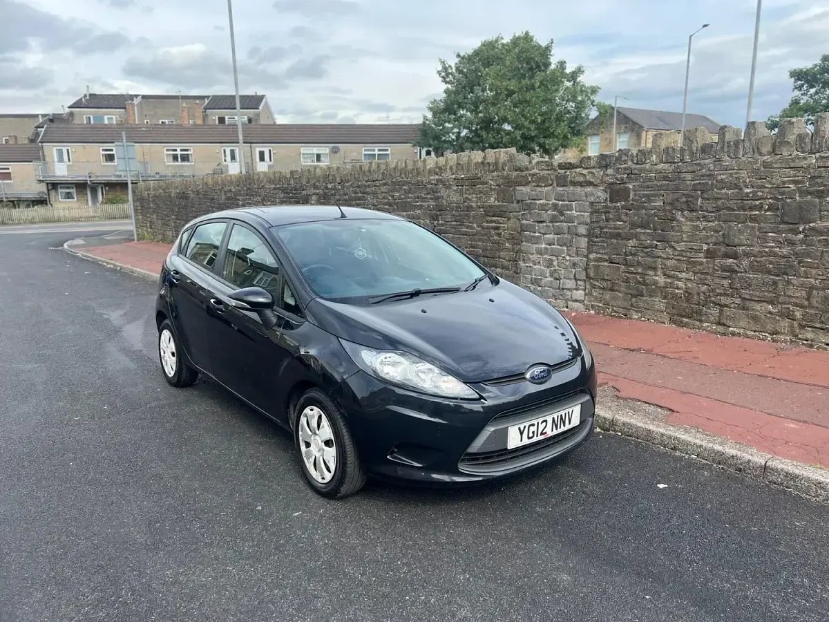 Used Ford Fiesta 95 HP (69 kW) 2012 Black Hatchback