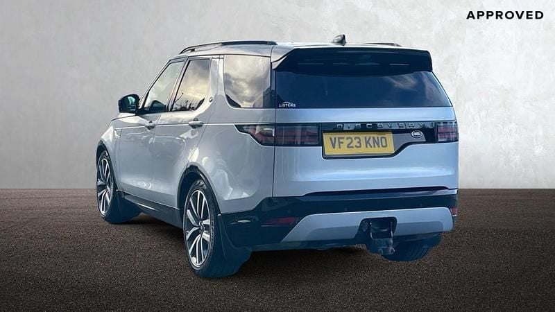 Used Land Rover Discovery 5 SE Dynamic 2023 Silver SUV