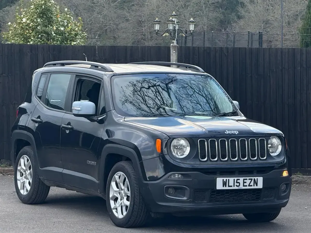 Begagnad Jeep Renegade Longitude 140 HK (102 kW) 2015 Svart SUV