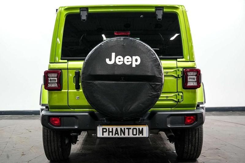 Usado Jeep Wrangler Sahara 270 HP (198 kW) 2019 Verde SUV