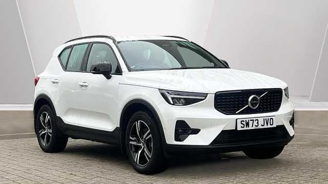 Used 2024 Volvo XC40 Plus SUV | £30,950 (Fair price) - Image 1/3