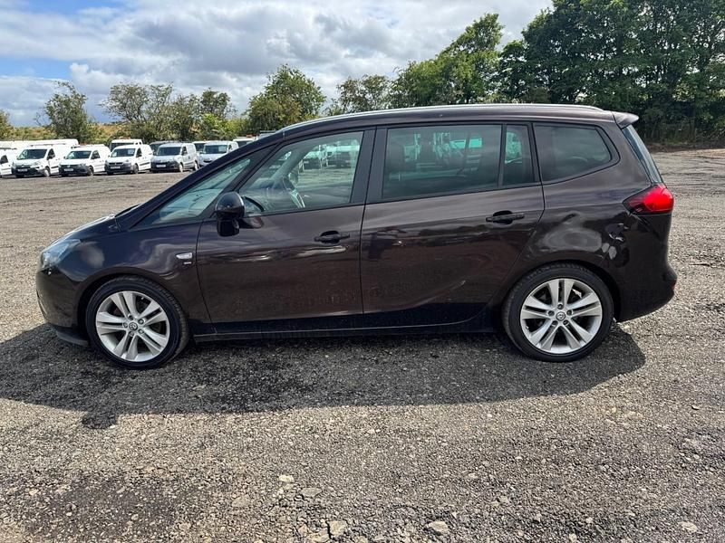 Used Vauxhall Zafira SRi 170 HP (125 kW) 2015 Brown MPV