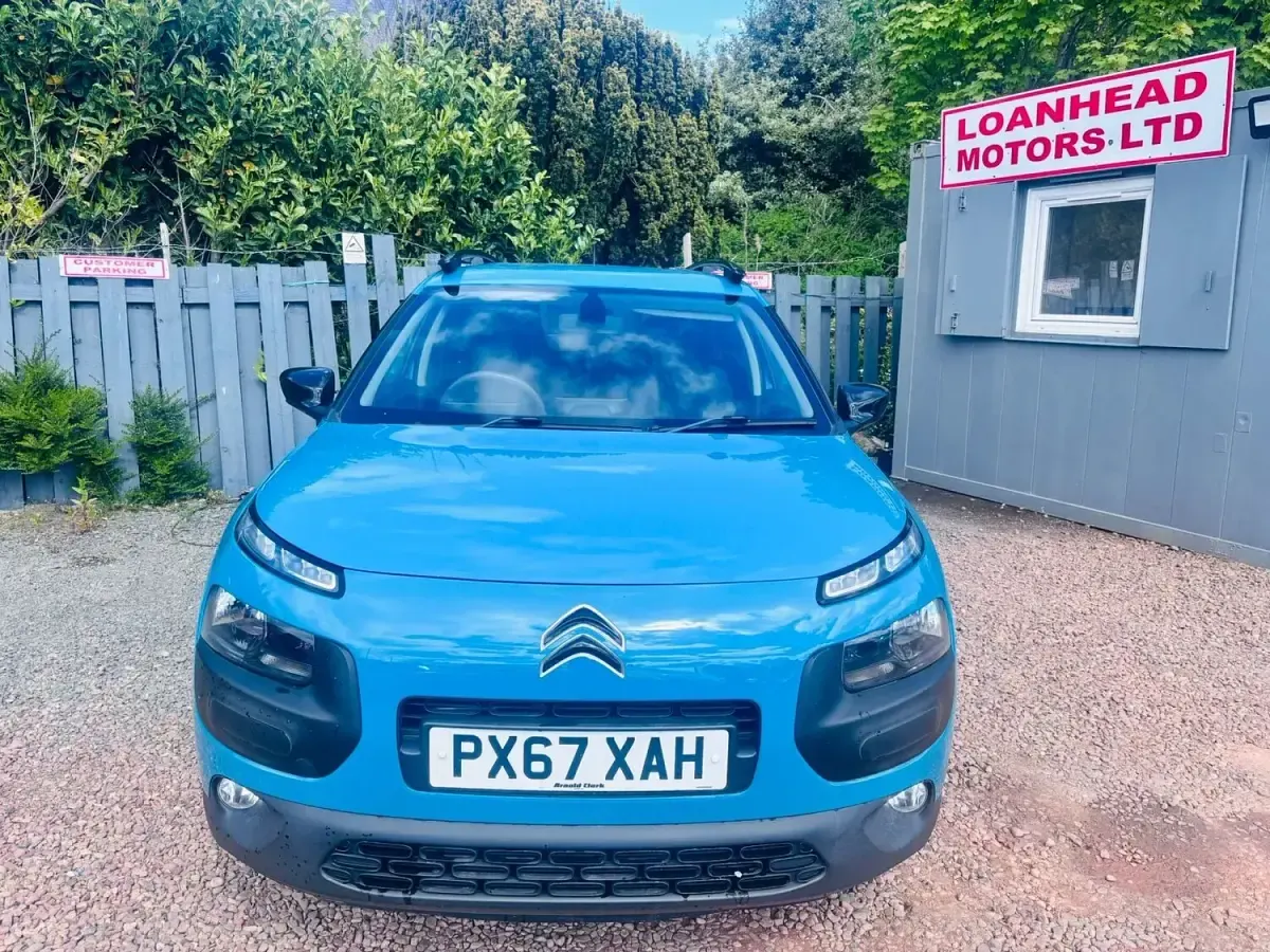 Used Citroën C4 Cactus Flair 82 HP (60 kW) 2017 Blue Hatchback