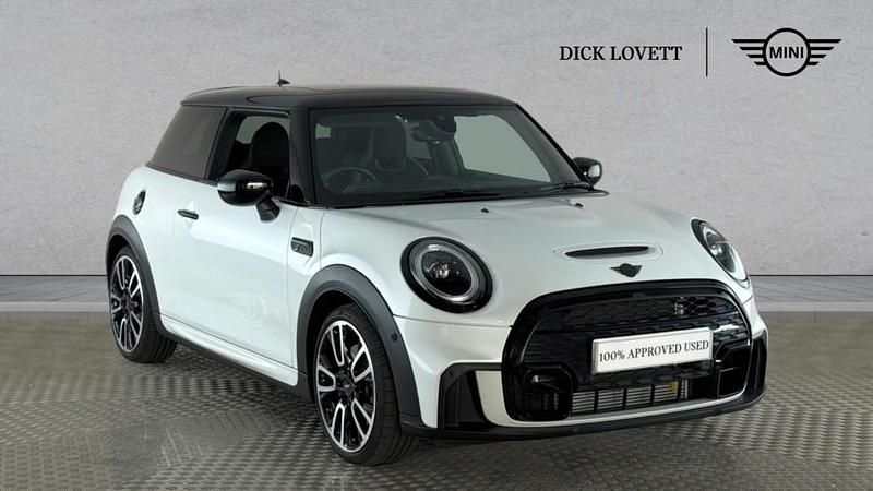 White Used 2023 Mini Cooper S Hatch Hatchback | £24,150 (Fair price) - Image 1/4