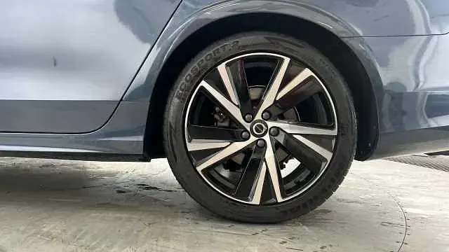 Used Volvo V90 R-Design 194 HP (142 kW) 2022 Estate