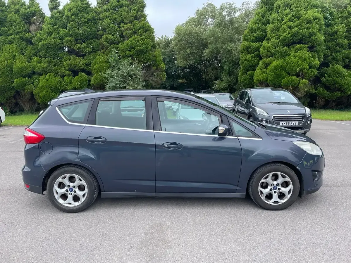 Used Ford C-MAX Zetec 2014 Blue MPV