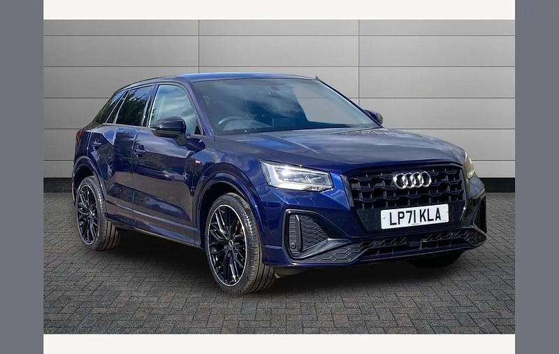 Used Audi Q2 Black Edition 150 HP (110 kW) 2022 Blue SUV
