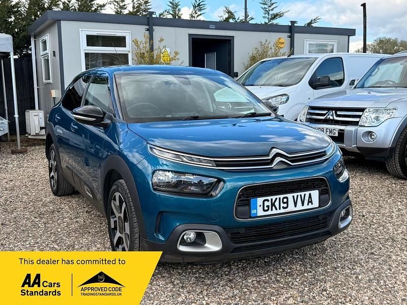 Used Citroën C4 Cactus Flair 110 HP (80 kW) 2019 Blue Hatchback