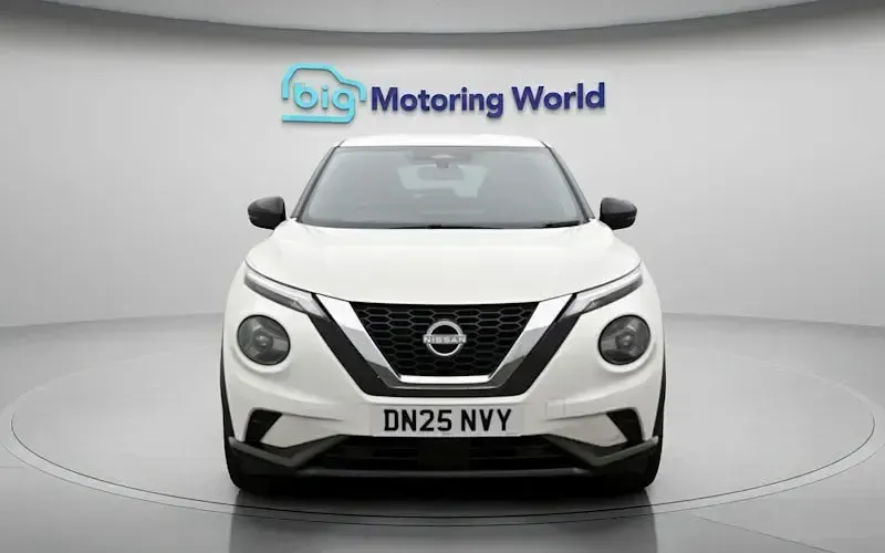Used Nissan Juke N-Connecta 114 HP (83 kW) 2025 White SUV