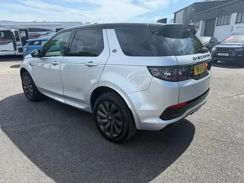 Used Land Rover Discovery 5 SE Dynamic 2019 Silver SUV