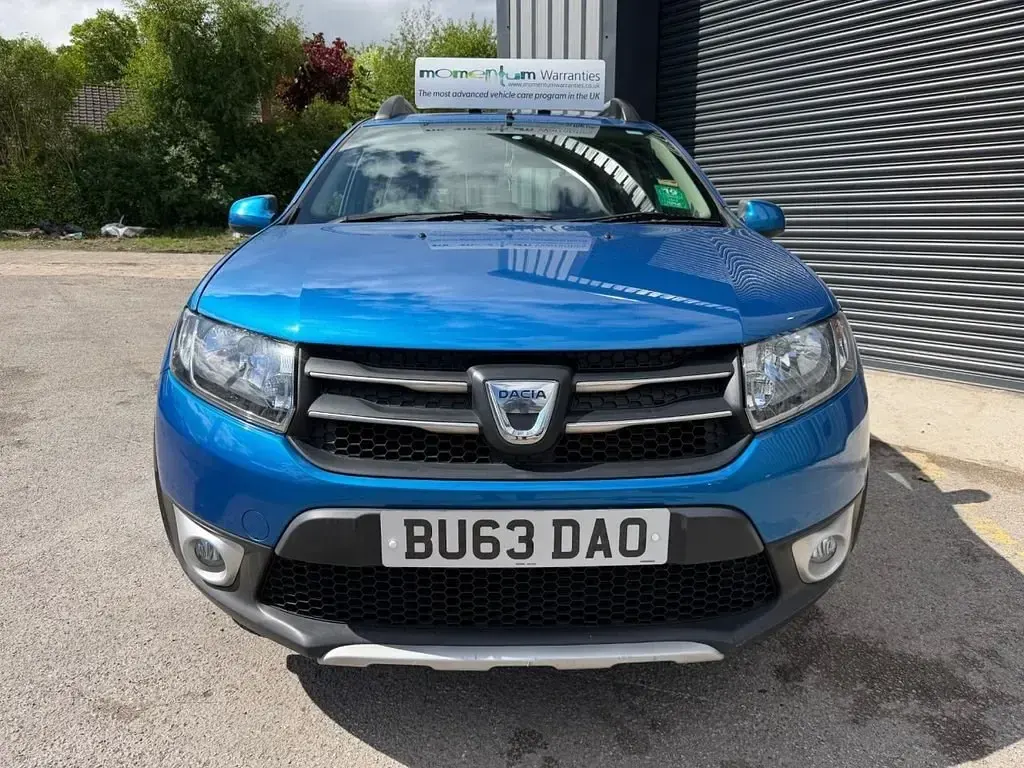 Używany Dacia Sandero Lauréate 90 KM (66 kW) 2013 Niebieski Hatchback
