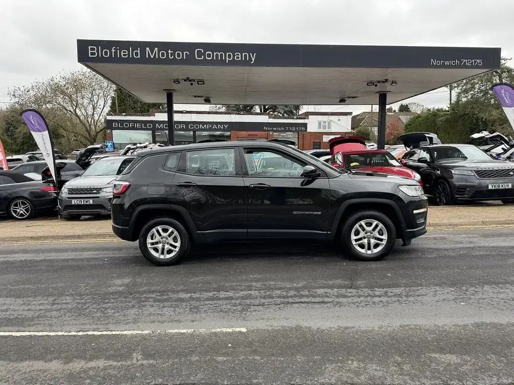 Used Jeep Compass Sport 120 HP (88 kW) 2019 Black SUV