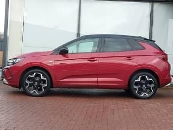 Used Vauxhall Grandland X Ultimate 130 HP (95 kW) 2022 Red SUV