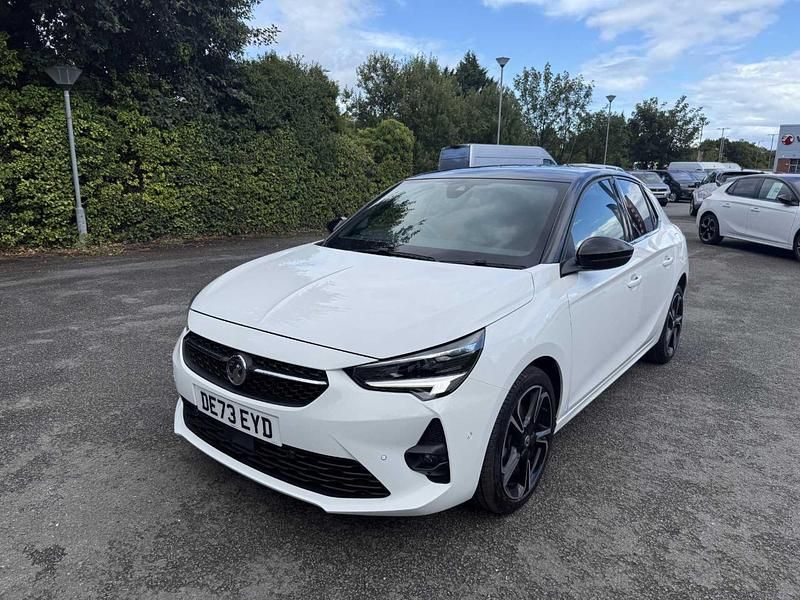 Second-hand Vauxhall Corsa Ultimate 99 CP (72 kW) 2023 Alb Hatchback