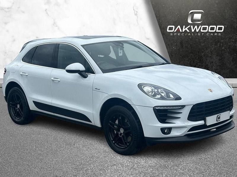 White Used 2016 Porsche Macan SUV | £20,995 (Fair price) - Image 1/4