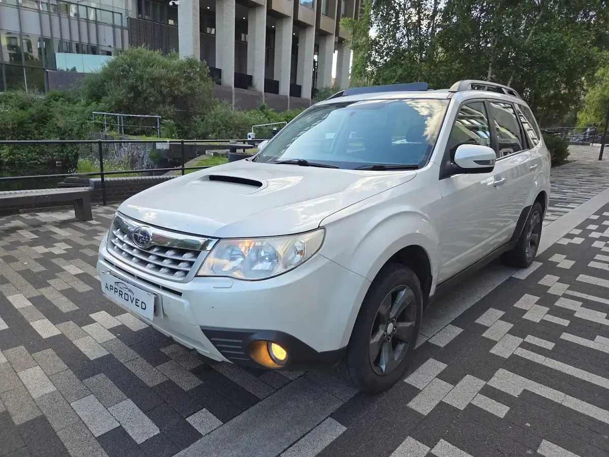 Used Subaru Forester 2011 White SUV