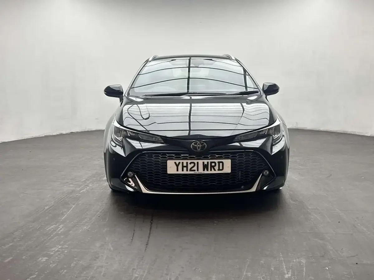 Used Toyota Corolla Sport 122 HP (89 kW) 2021 Black Estate