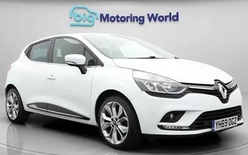 Used Renault Clio Iconic 90 HP (66 kW) 2019 Hatchback