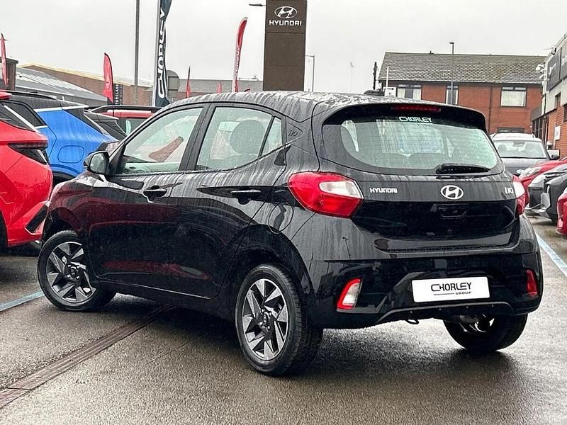 Novo Hyundai i10 Advanced 63 HP (46 kW) 2026 Cinzento Citadino