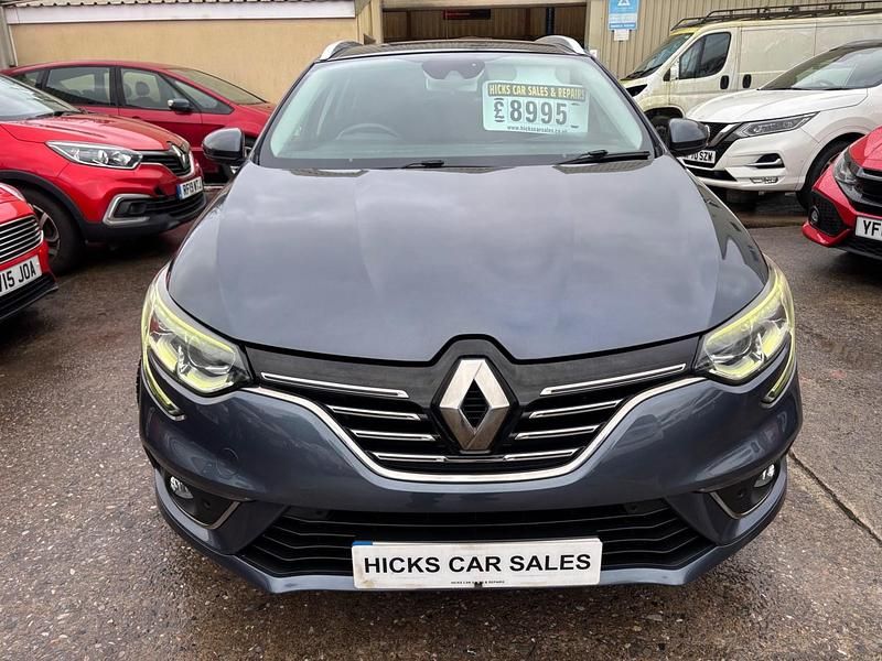 Used Renault Mégane GrandTour Dynamique 130 HP (95 kW) 2017 Grey Estate