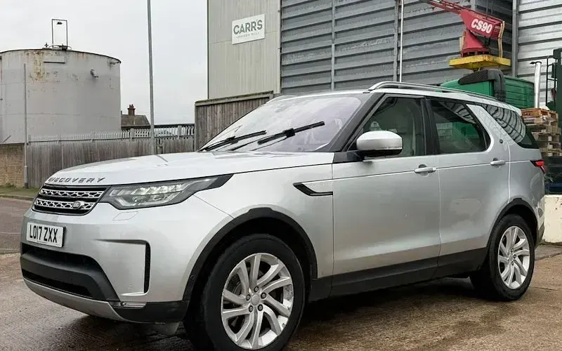 Used Land Rover Discovery HSE 258 HP (189 kW) 2017 Silver SUV