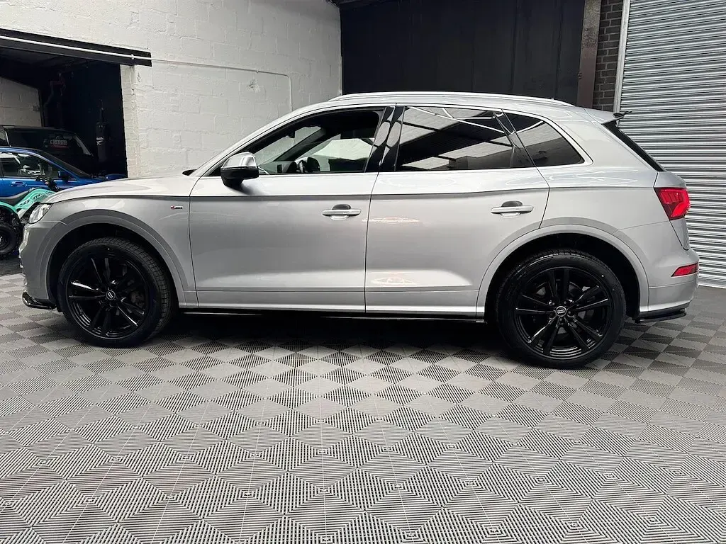 Used Audi Q5 S-Line 190 HP (139 kW) 2018 Silver SUV