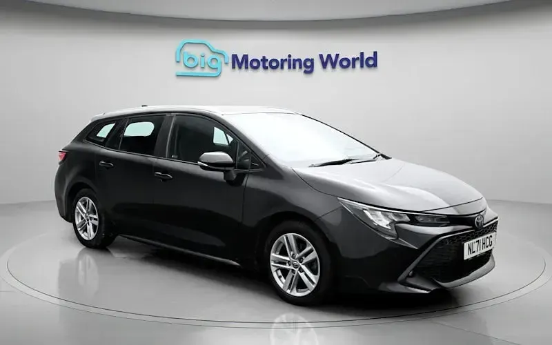 Second-hand Toyota Corolla 122 CP (89 kW) 2021 Break