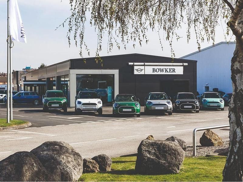 Used Mini John Cooper Works Countryman 296 HP (217 kW) 2025 Black SUV