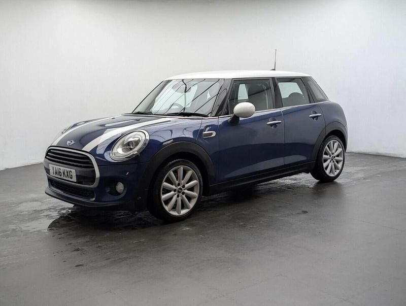 Used Mini Cooper Hatch 136 HP (100 kW) 2016 Blue Hatchback