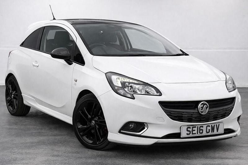 Used Vauxhall Corsa Edition 100 HP (73 kW) 2016 White Hatchback