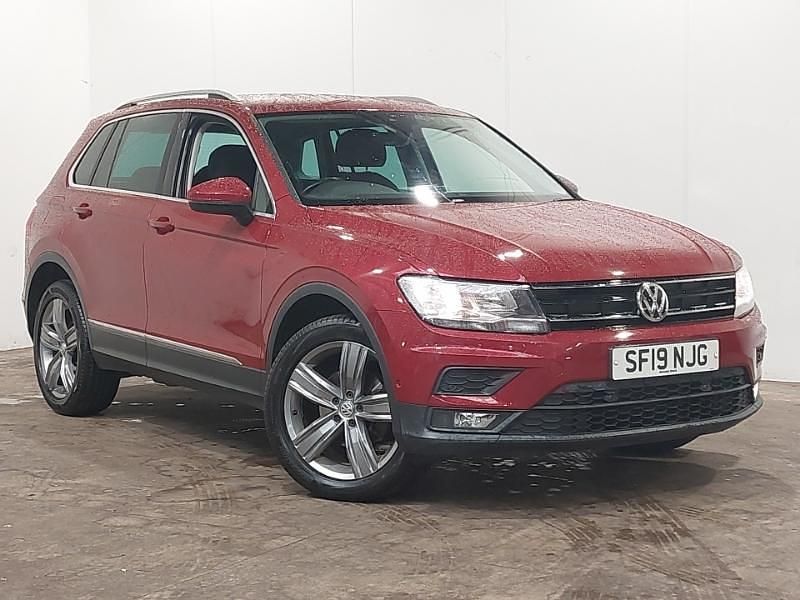 Red Used 2019 VW Tiguan Match SUV | £16,298 (Super price) - Image 1/4